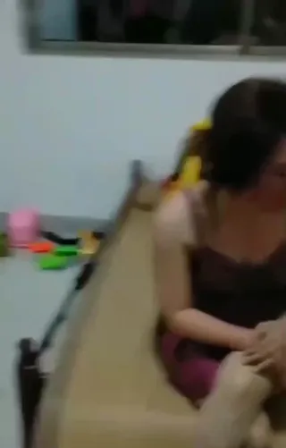 셋방 에서 간부 와 음부 를 잡다