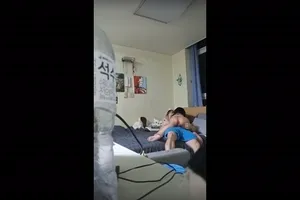 해병대간부 관사에서 주말마다 떡치는 섹파녀 (얼공) - 실시간 국산야동 인기 한국야동
