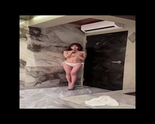 쓰리썸 욕플에 최고의 오르가즘녀 - 한국야동 실시간 국산야동