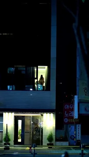K모텔_네토남밖에서 초대남 촬영 6V - 한국야동 실시간 국산야동
