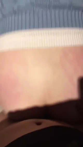 복스럽게 빨아대다가 펑퍼짐한 뒷태 자랑하면서 박히는 금발녀 - 실시간 국산야동 국산야동