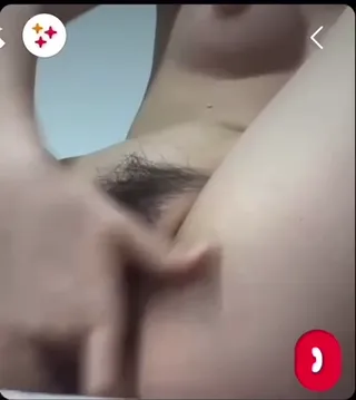 눈깔 돌아가며 자위하는 아자르녀 - 한국야동 인기 한국야동