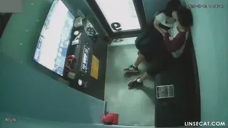 자지를 조물딱 거리는 나쁜 손모가지 - 실시간 국산야동 인기 한국야동