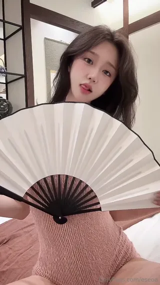 요가녀 서아 온리팬스 4 - 실시간 국산야동 인기 한국야동